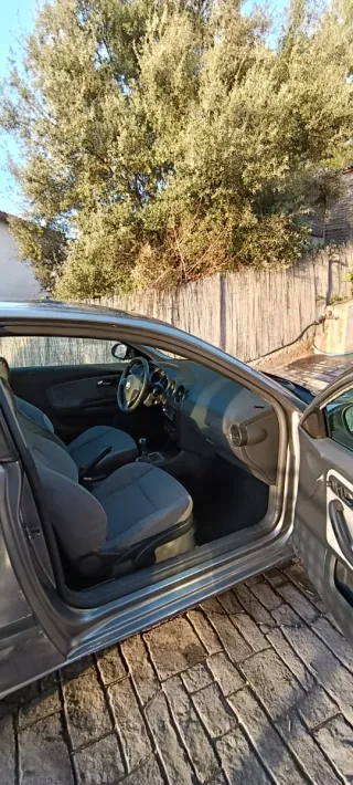 SEAT Ibiza 1.4 gasolina 75cv – 2004
