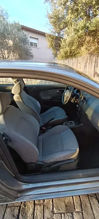 SEAT Ibiza 1.4 gasolina 75cv – 2004