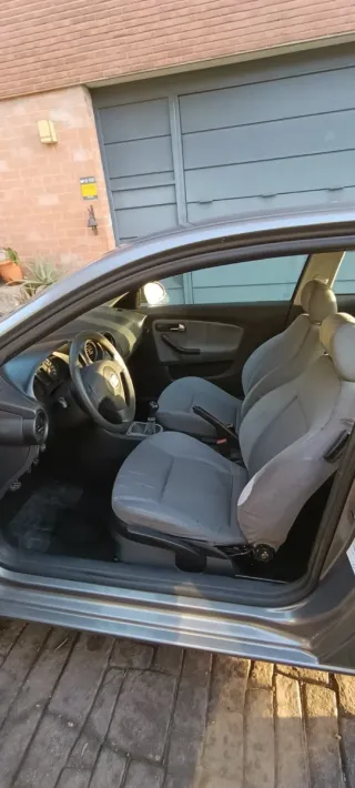 SEAT Ibiza 1.4 gasolina 75cv – 2004