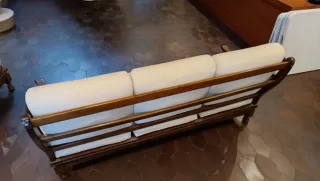 Sofá 3 plazas tela y madera