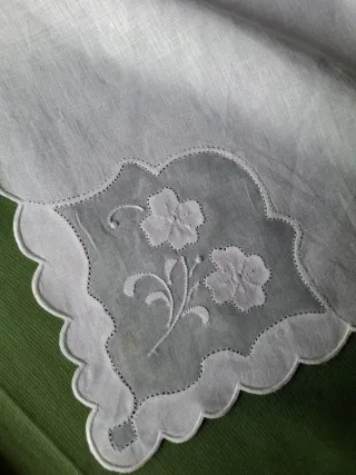 Sei tovaglioli in lino ricamati