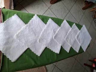 Sei tovaglioli in lino ricamati