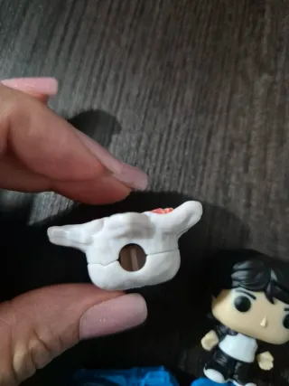 Stranger Things Funko Pop Demogorgone e Mike