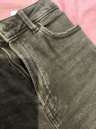 Pantalón vaquero corto negro