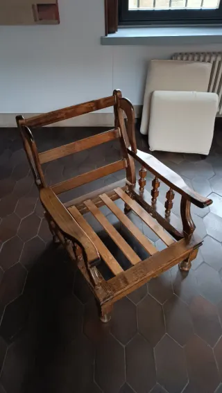 Sillón individual madera y tela beige