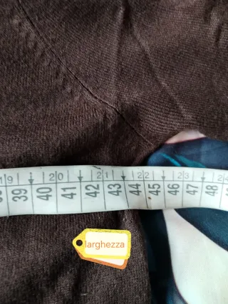 Maglione collo alto marrone