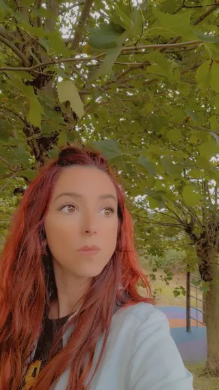 Soy un chica joven que me dedico a limpiar casas