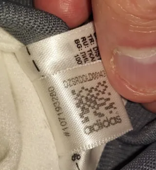 Chaqueta real madrid Adidas talla xl muy poco uso