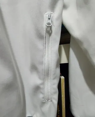 Chaqueta real madrid Adidas talla xl muy poco uso