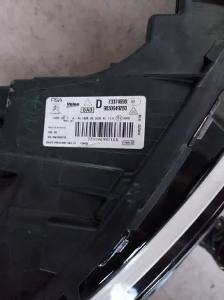 Faros Citroën C4 2020-2024