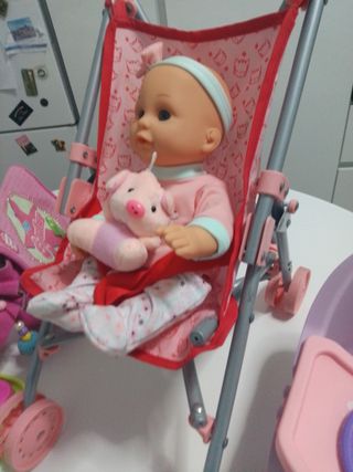 Lote Juguetes Muñeco Silla Trona y Accesorios