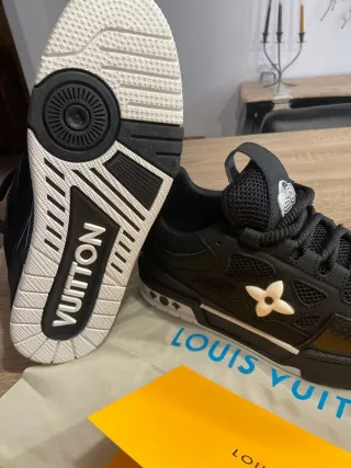 Zapatillas LV Trainer Talla 42 Nuevas