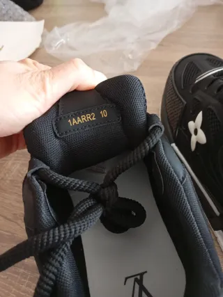 Zapatillas LV Trainer Talla 44/ 10 y 42/8.5