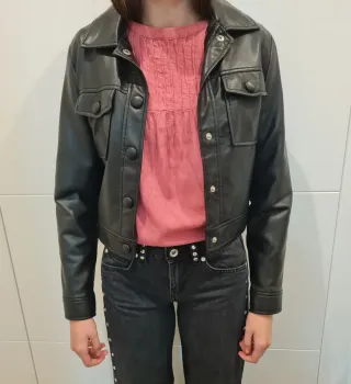 Cazadora polipiel mujer negra