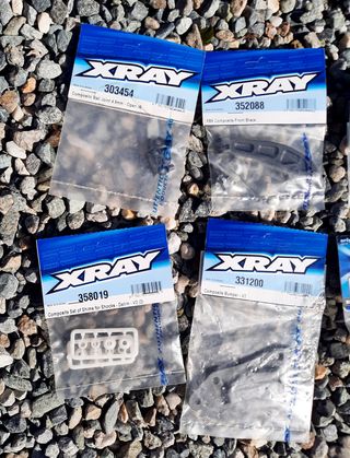 Ricambi XRAY per automodelli RC