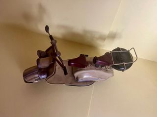 Moto Scooter Vintage Decorativa (24 cm)