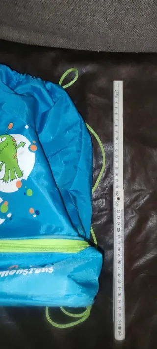 Mochila infantil Monsters Eroski