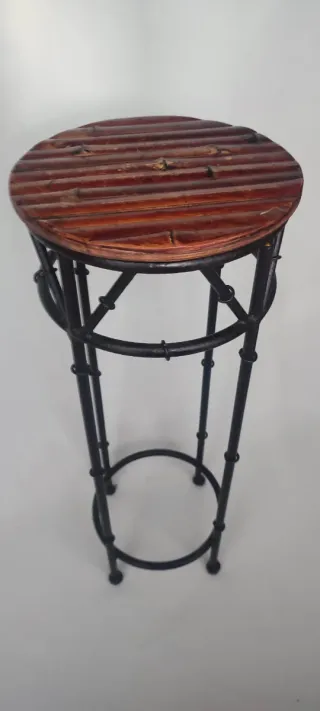 Mesita auxiliar metal y madera