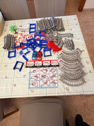 Juego de trenes y coches para niños venta en mano