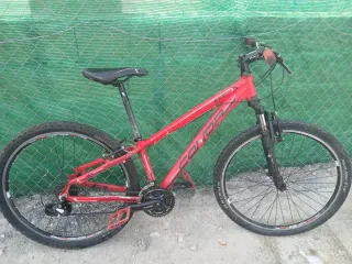 Bicicleta 27,5 pulgadas marca CONOR
