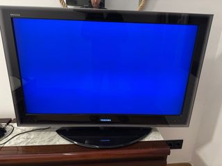 Toshiba 42” Full HD TV No smart