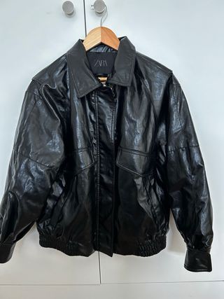 Cazadora cuello efecto pelo Zara