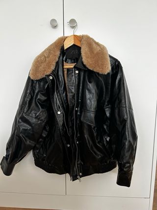 Cazadora cuello efecto pelo Zara