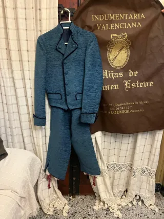 Traje de fallero azul