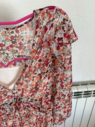 Vestido floral Stradivarius Talla M