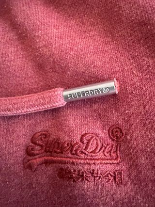 Chaqueta Superdry.