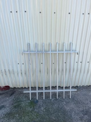 Reja aluminio plata 98,5x103