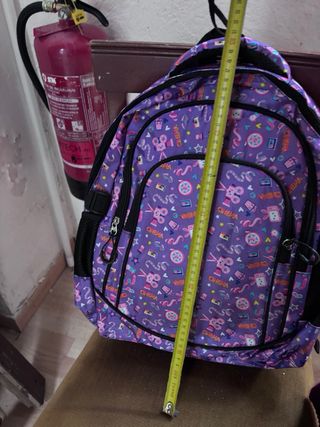 Mochila morada con estampado de cine