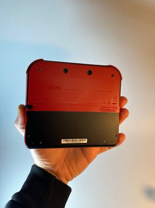 Console Nintendo 2DS Black & Red Custom