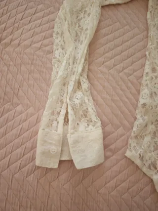 Camisa de encaje blanca