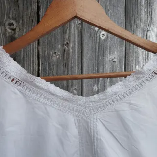 Blusa antigua cubre corsé de encaje y algodón