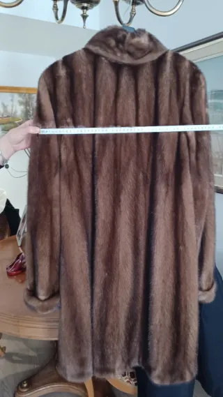 Abrigo de piel auténtica marrón
