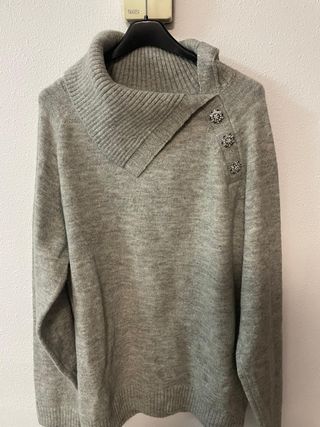 Jersey mujer cuello alto adornos