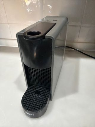 Cafetera Nespresso Krups + 10 cápsulas