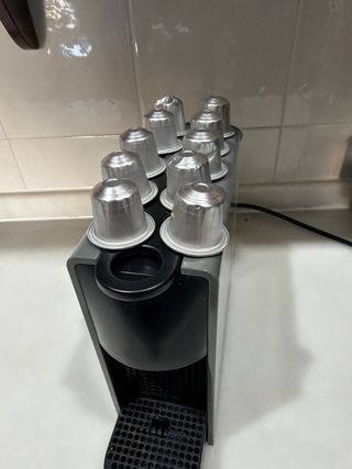 Cafetera Nespresso Krups + 10 cápsulas