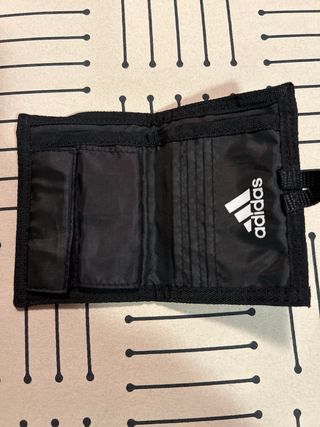 Cartera Adidas Negra