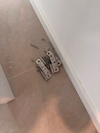 Lote 2 puertas macizas lacadas+marco interior+pomo