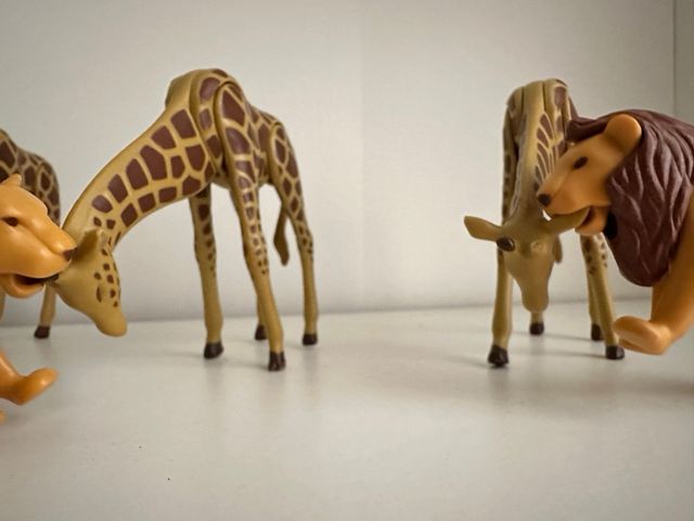 Lote Playmobil Jirafas y Leones (sin vegetación)