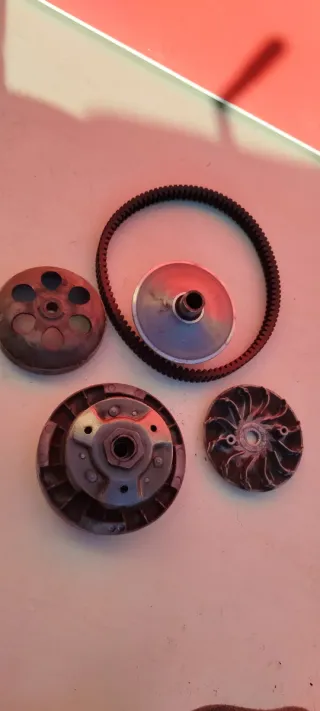 -Honda Forza 250cc.Embrsgue y Variador