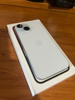 iPhone 15 Plata/Blanco