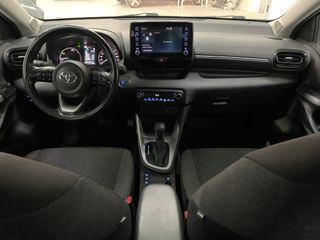 Toyota Yaris HIBIRIDO 2021