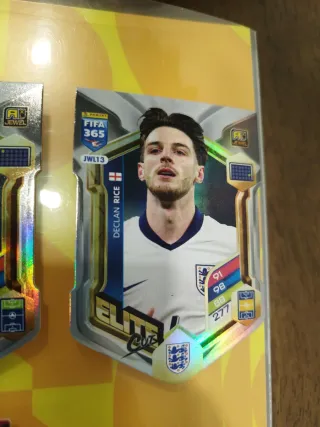 Pack cromos FIFA 365 Adrenalyn escudos ELITE