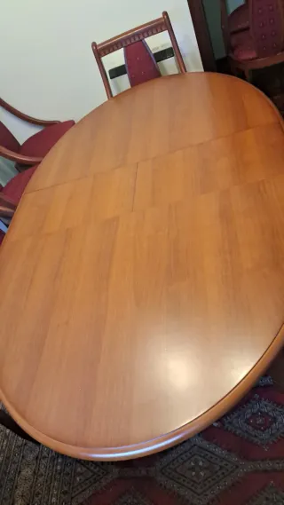 Mesa de comedor extensible con 6 sillas