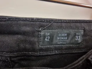 Pantalón de mujer negro Crop Flare Talla 42