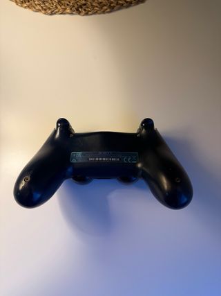 Ps4 Pro de un Tb con mando edición limitada