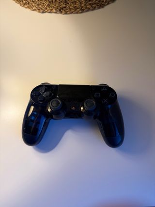 Ps4 Pro de un Tb con mando edición limitada